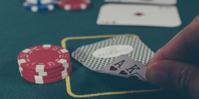Pengalaman hiburan sportsbook dan kasino online mobile di Indonesia bersama kipas899
